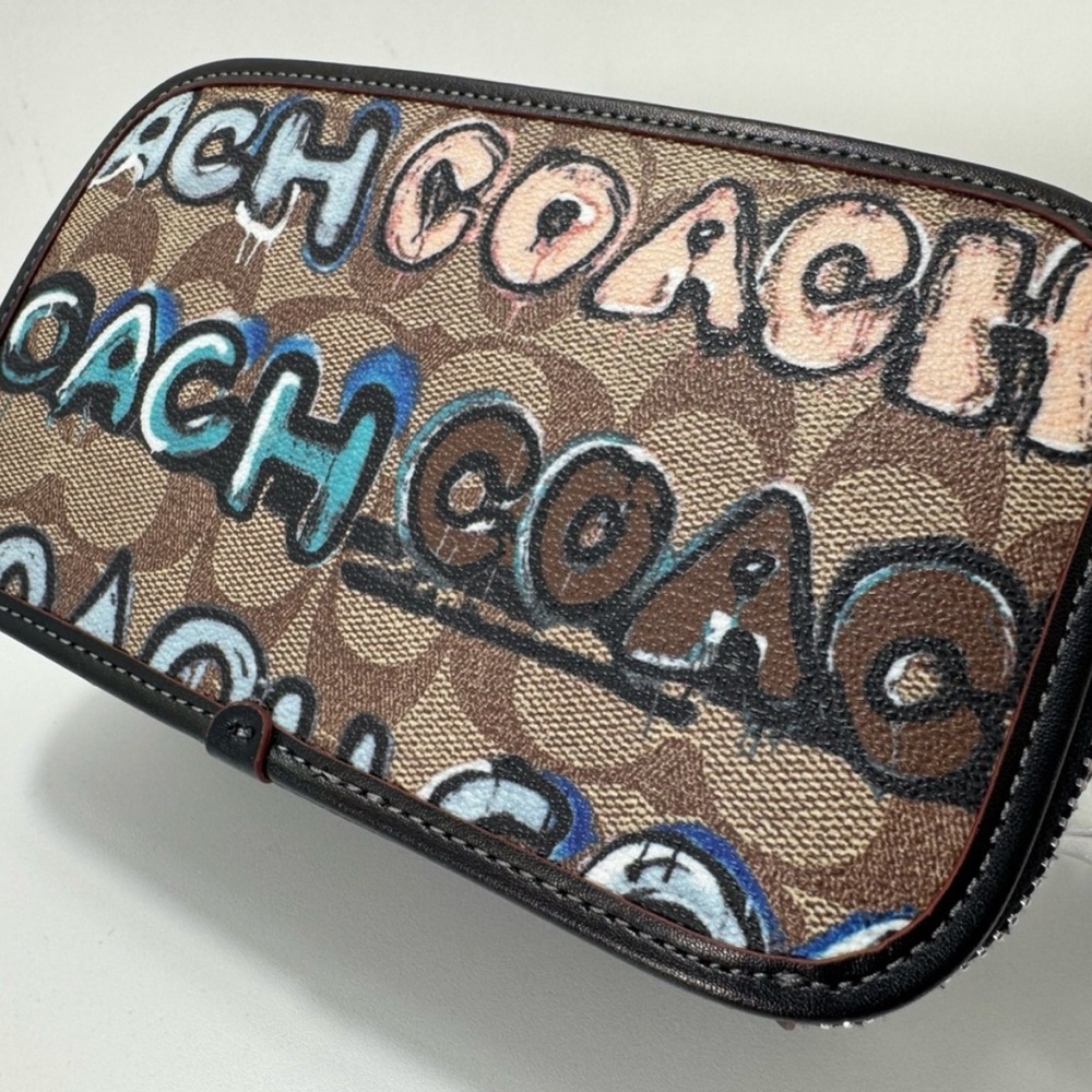 COACH X Super RARE Mint N Serf Wyatt Crossbody Bag in Signature Graffiti Pattern